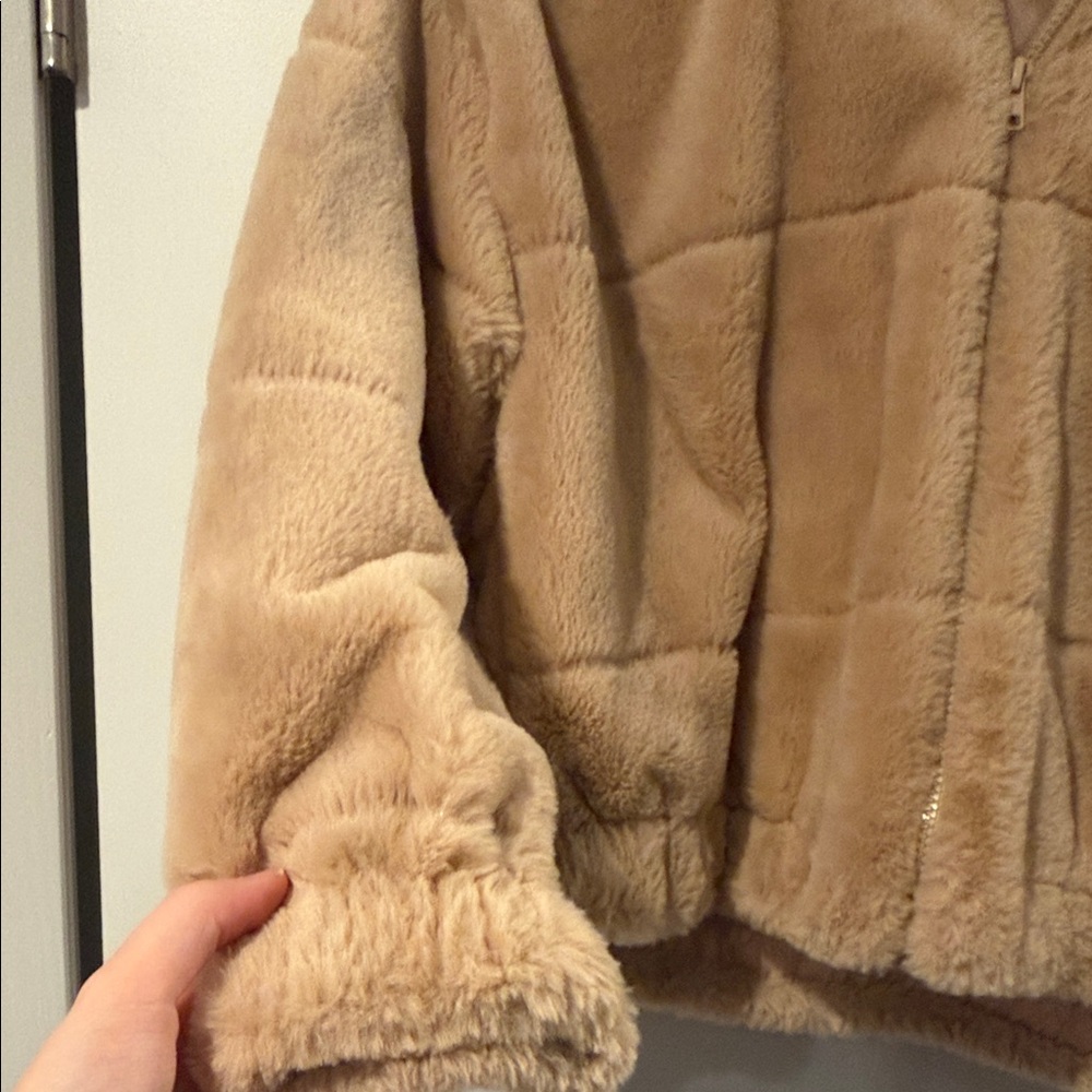 Women's Tan Puffer Jacket - Picture 4 of 4